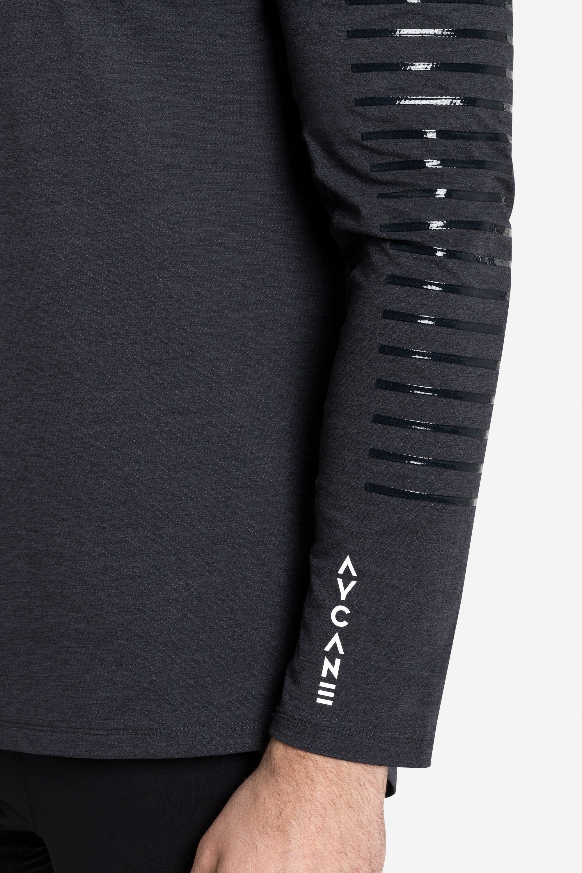 Rebel Pro Long Sleeve Baselayer AY00001_100 Black