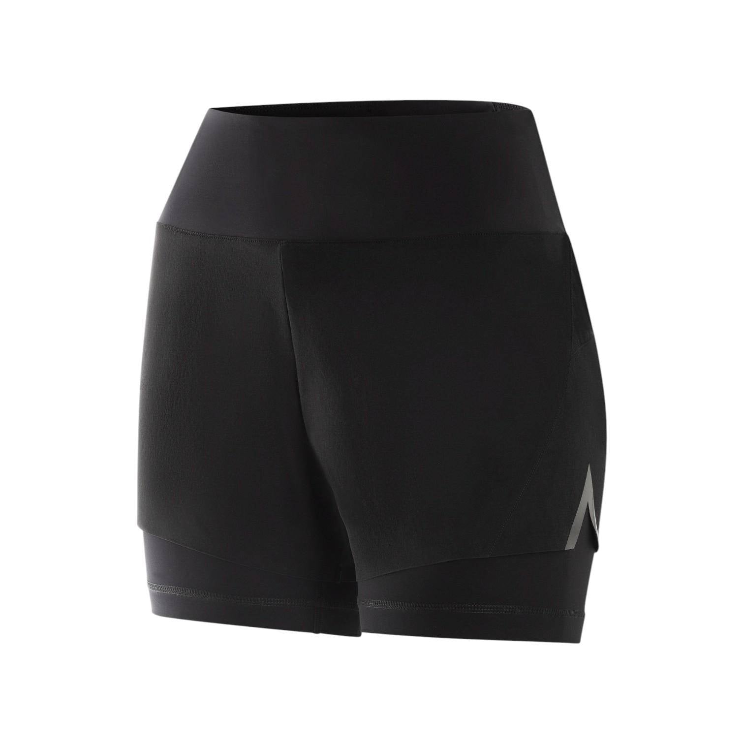 Tiina Shorts
