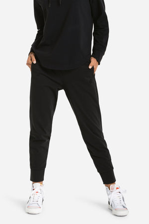 Mija Joggers AY00045_100 Black - thehockeyshop.ch