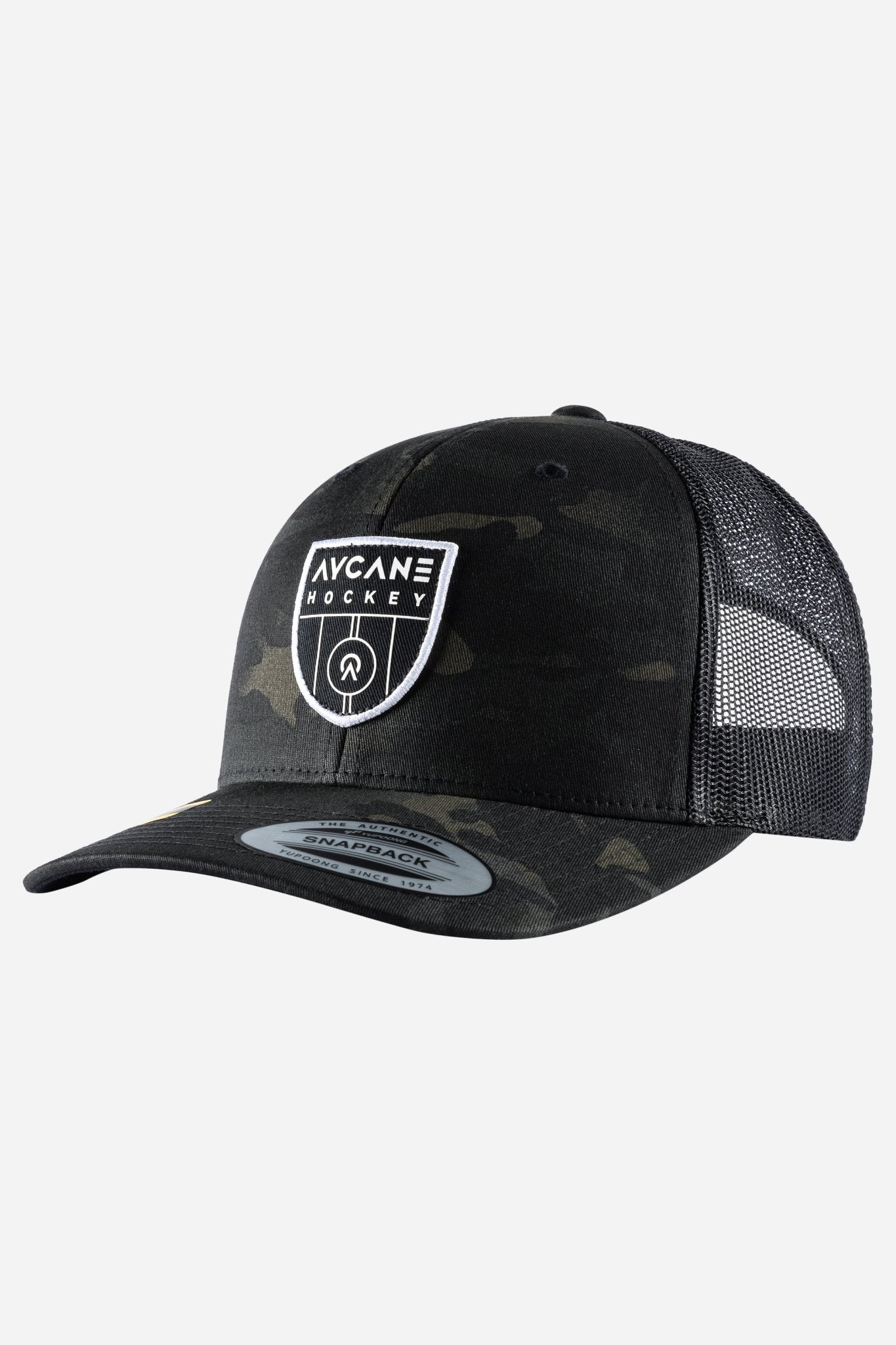 Trucker Camo Cap AY00055_109 Black Camo - thehockeyshop.ch